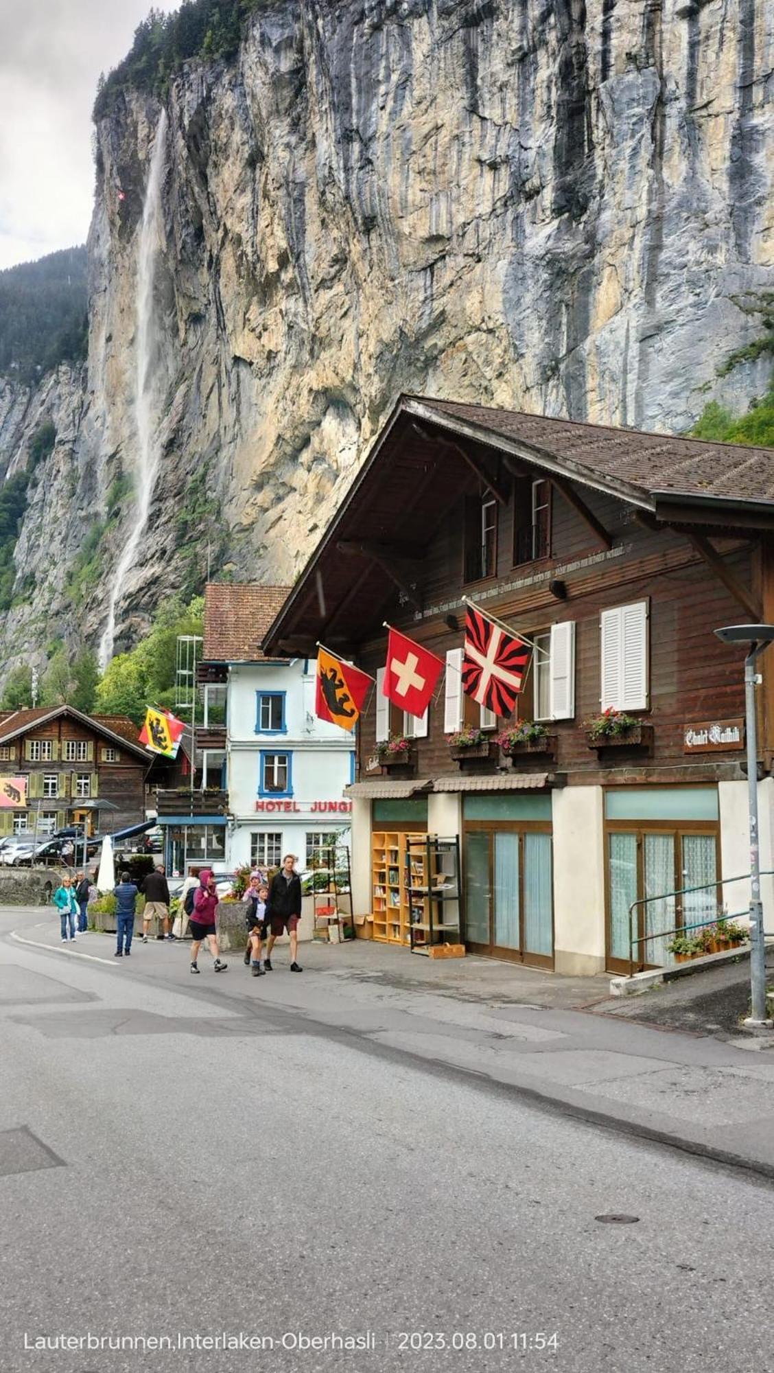 Chalet Maithili Lauterbrunnen -152-Year-Old Majestic Chalet ภายนอก รูปภาพ