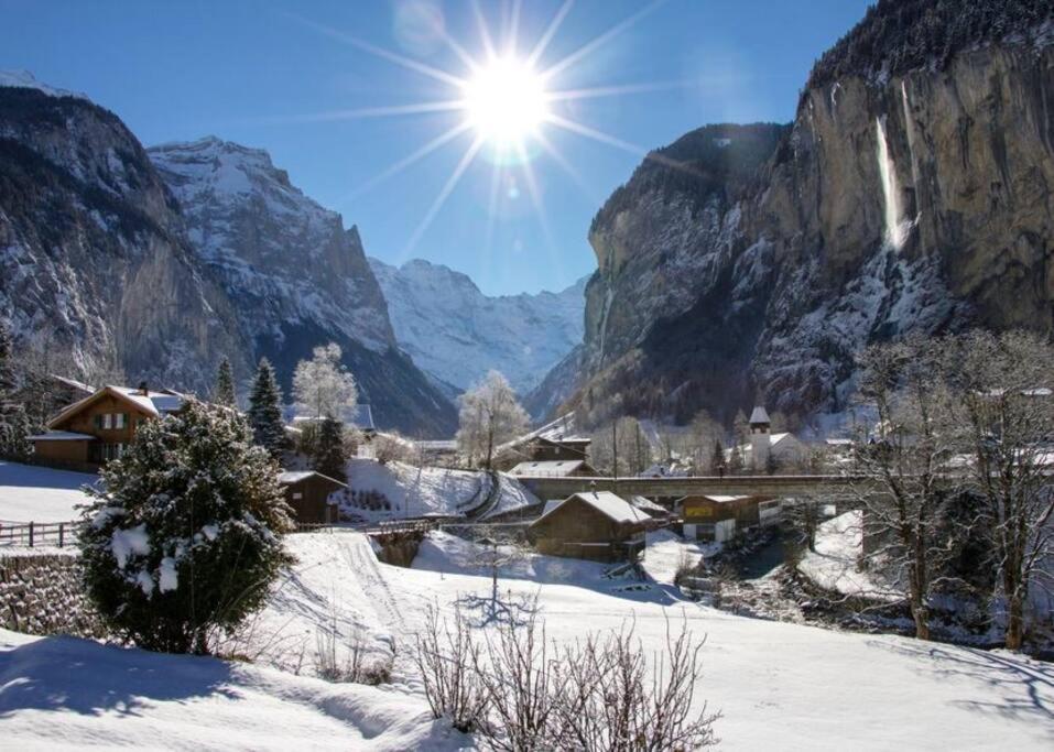Chalet Maithili Lauterbrunnen -152-Year-Old Majestic Chalet ภายนอก รูปภาพ