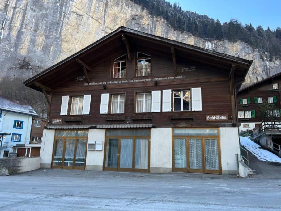 Chalet Maithili Lauterbrunnen -152-Year-Old Majestic Chalet ภายนอก รูปภาพ